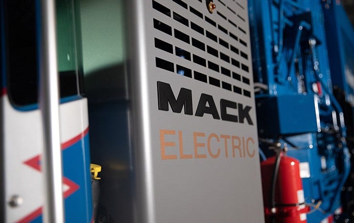 Constructeur de carrosserie électrique Mack LR